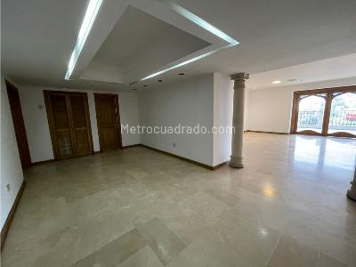 Apartamento de 4 alcobas en venta en Normandia, Cali, 550 m² · foto 2 de 20