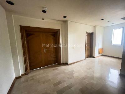 Apartamento de 4 alcobas en venta en Normandia, Cali, 550 m² · foto 10 de 20