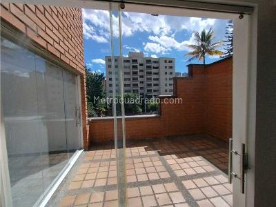 Apartamento de 3 alcobas en venta en Los Parra, Medellín, 200 m² · foto 6 de 20
