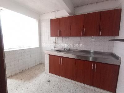 Casa de 5 alcobas en venta en El Lido, Cali, 250 m² · foto 9 de 17