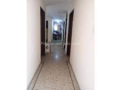 Casa de 5 alcobas en venta en El Lido, Cali, 250 m² · foto 15 de 17