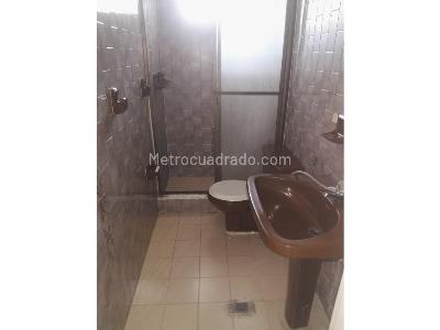 Casa de 5 alcobas en venta en El Lido, Cali, 250 m² · foto 16 de 17
