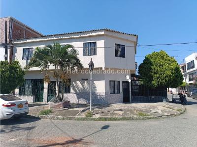 Casa de 5 alcobas en venta en Villacolombia, Cali, 160 m² · foto 2 de 2