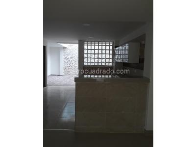 Casa de 5 alcobas en venta en El Refugio, Cali, 332 m² · foto 3 de 14