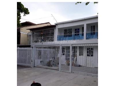 Casa de 5 alcobas en venta en El Refugio, Cali, 332 m² · foto 5 de 14