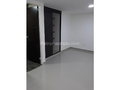 Casa de 5 alcobas en venta en El Refugio, Cali, 332 m² · foto 9 de 14