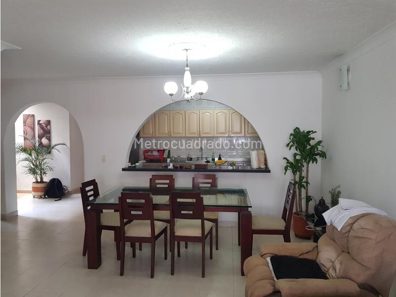 Edificio de Oficinas en Venta, Las Vegas, Cali - Más