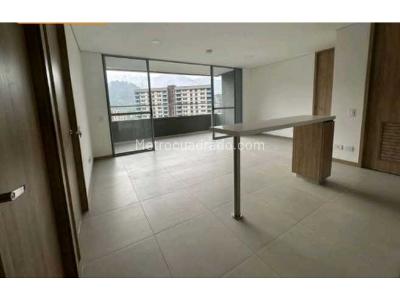 Apartamento de 2 alcobas en venta en Loma De San Jose, Sabaneta, 72 m² · foto 4 de 20