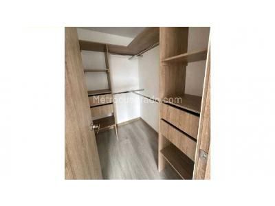 Apartamento de 2 alcobas en venta en Loma De San Jose, Sabaneta, 72 m² · foto 14 de 20