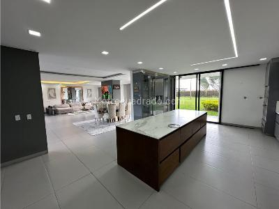 Casa de 5 alcobas en venta en Llano Grande, Rionegro, 667 m² · foto 12 de 20