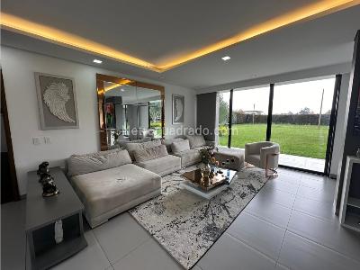 Casa de 5 alcobas en venta en Llano Grande, Rionegro, 667 m² · foto 18 de 20