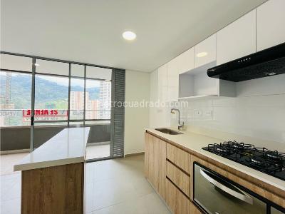 Apartamento de 3 alcobas en venta en San Jose, Sabaneta, 78 m² · foto 2 de 20