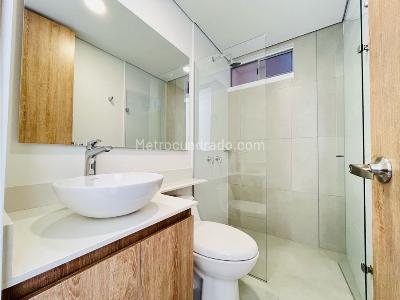 Apartamento de 3 alcobas en venta en San Jose, Sabaneta, 78 m² · foto 12 de 20