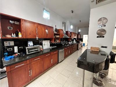 Casa de 5 alcobas en venta en El Ingenio, Cali, 550 m² · foto 2 de 20