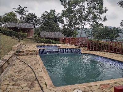 Casa de 5 alcobas en venta en Montebello, Cali · foto 10 de 20
