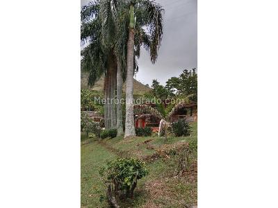 Casa de 5 alcobas en venta en Montebello, Cali · foto 16 de 20