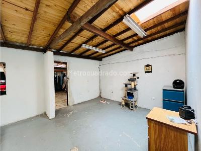 Casa de 5 alcobas en venta en Cabañitas, Bello, 250 m² · foto 4 de 16