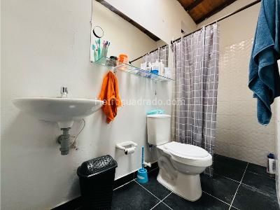 Casa de 5 alcobas en venta en Cabañitas, Bello, 250 m² · foto 7 de 16