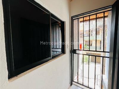 Casa de 5 alcobas en venta en Cabañitas, Bello, 250 m² · foto 8 de 16