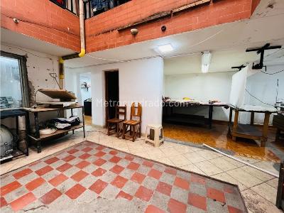 Casa de 5 alcobas en venta en Cabañitas, Bello, 250 m² · foto 9 de 16