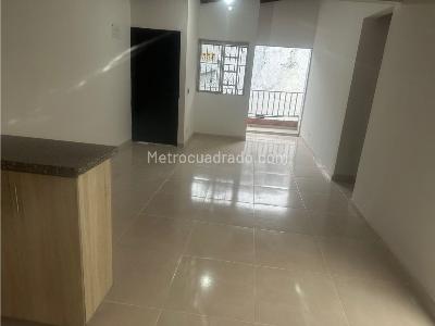 Casa de 3 alcobas en venta en Bello, Bello, 100 m² · foto 2 de 13