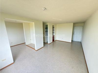 Apartamento de 2 alcobas en venta en Prados Del Limonar, Cali, 64 m² · foto 3 de 12