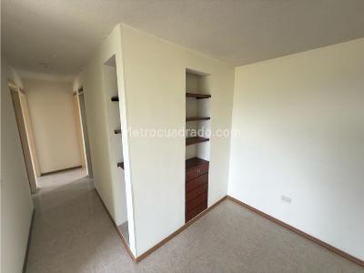 Apartamento de 2 alcobas en venta en Prados Del Limonar, Cali, 64 m² · foto 4 de 12