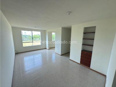 Apartamento de 2 alcobas en venta en Prados Del Limonar, Cali, 64 m² · foto 6 de 12