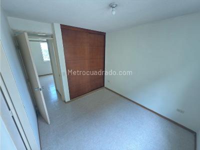 Apartamento de 2 alcobas en venta en Prados Del Limonar, Cali, 64 m² · foto 9 de 12