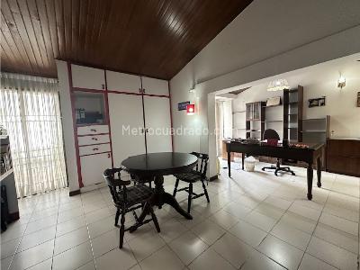 Casa de 4 alcobas en venta en El Ingenio, Cali, 350 m² · foto 18 de 20