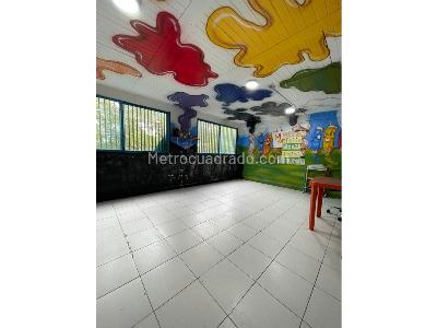 Casa de 5 alcobas en venta en Belen Rosales, Medellín, 300 m² · foto 5 de 19