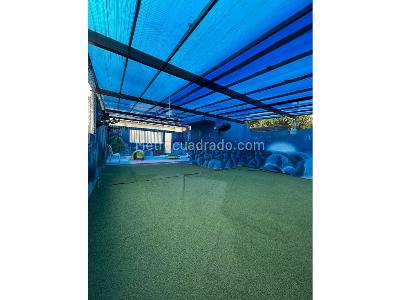 Casa de 5 alcobas en venta en Belen Rosales, Medellín, 300 m² · foto 15 de 19