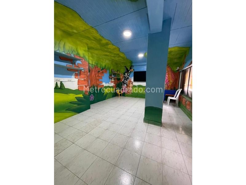 5BR House with Mixed Use in Belen Rosales - 2