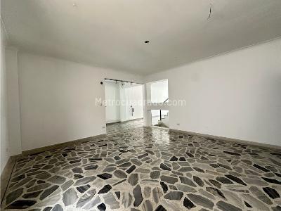 Casa de 5 alcobas en venta en Ciudad Jardin, Cali, 700 m² · foto 8 de 16