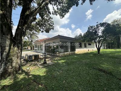 Casa de 5 alcobas en venta en Ciudad Jardin, Cali, 700 m² · foto 16 de 16