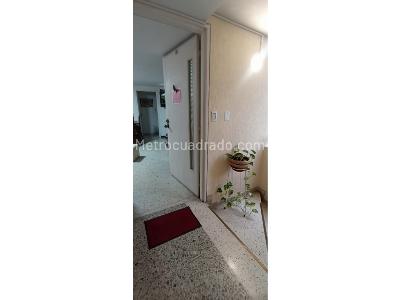 Apartamento de 2 alcobas en venta en Santa Teresita, Cali, 70 m² · foto 15 de 20