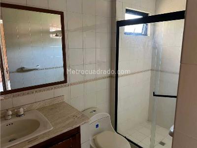 Apartamento de 3 alcobas en venta en Normandia, Cali, 250 m² · foto 3 de 18