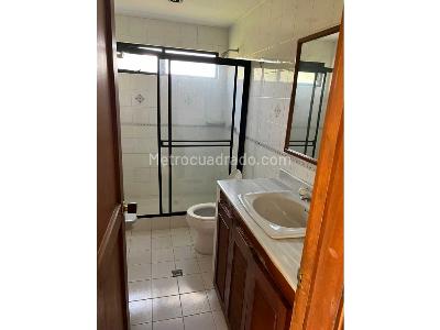 Apartamento de 3 alcobas en venta en Normandia, Cali, 250 m² · foto 4 de 18