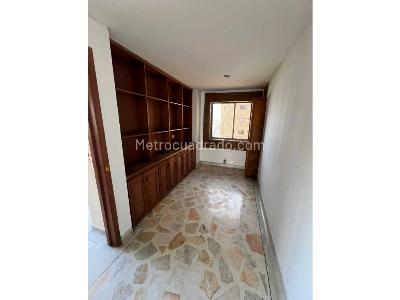 Apartamento de 3 alcobas en venta en Normandia, Cali, 250 m² · foto 11 de 18