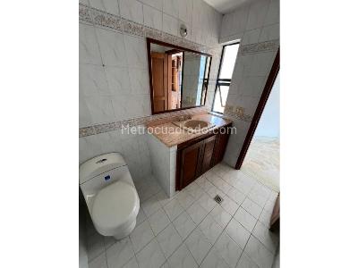 Apartamento de 3 alcobas en venta en Normandia, Cali, 250 m² · foto 14 de 18