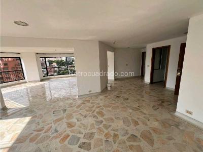 Apartamento de 3 alcobas en venta en Normandia, Cali, 250 m² · foto 17 de 18