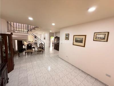 Casa de 3 alcobas en venta en Ciudad Jardin, Cali, 222 m² · foto 19 de 20