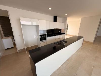 Apartamento de 3 alcobas en venta en Bellavista, Cali, 187 m² · foto 2 de 20