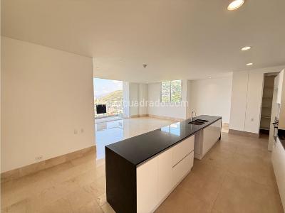 Apartamento de 3 alcobas en venta en Bellavista, Cali, 187 m² · foto 3 de 20