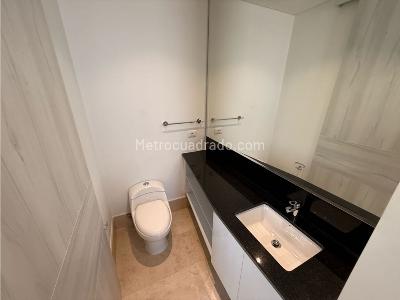 Apartamento de 3 alcobas en venta en Bellavista, Cali, 187 m² · foto 8 de 20
