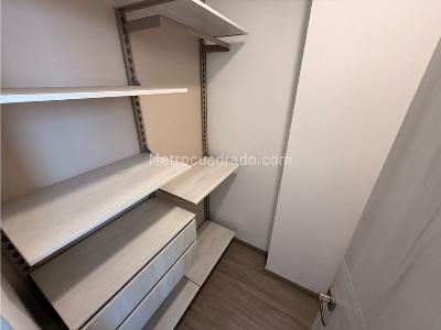 Apartamento de 3 alcobas en venta en Bellavista, Cali, 187 m² · foto 11 de 20