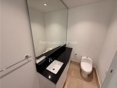 Apartamento de 3 alcobas en venta en Bellavista, Cali, 187 m² · foto 13 de 20