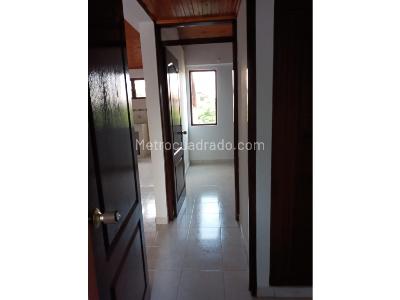 Apartamento de 2 alcobas en venta en El Limonar, Cali, 48 m² · foto 6 de 12