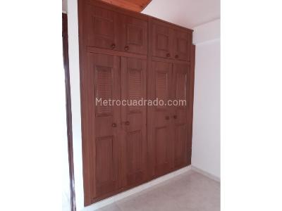 Apartamento de 2 alcobas en venta en El Limonar, Cali, 48 m² · foto 8 de 12