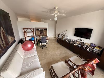 Apartamento de 3 alcobas en venta en Santa Teresita, Cali, 233 m² · foto 19 de 20